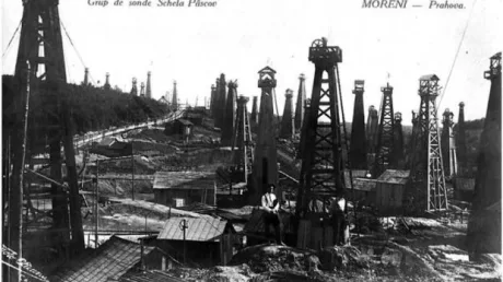 Sonde de petrol în Moreni, simbol al industriei petroliere românești din anii '50.
