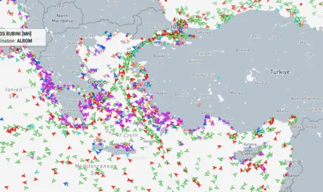 Harta navigației în Mediterana de Est, evidențiind rutele maritime aglomerate.