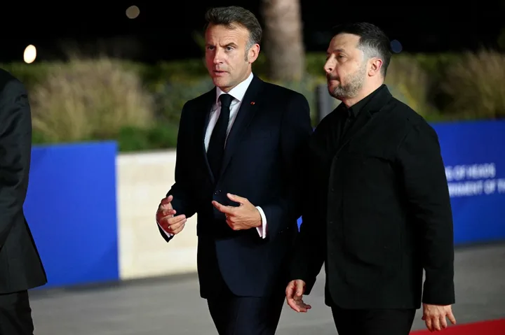 Zelenski și Macron discutând despre apărarea anti-rachetă balistică în contextul atacurilor rusești.