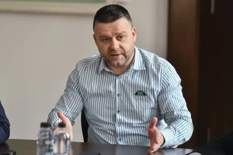 Ciprian Ciucu discută despre acuzații de furt de carburant în București.