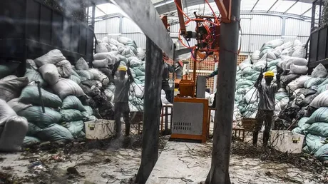 Procesarea deșeurilor pentru obținerea combustibilului alternativ în industrie.