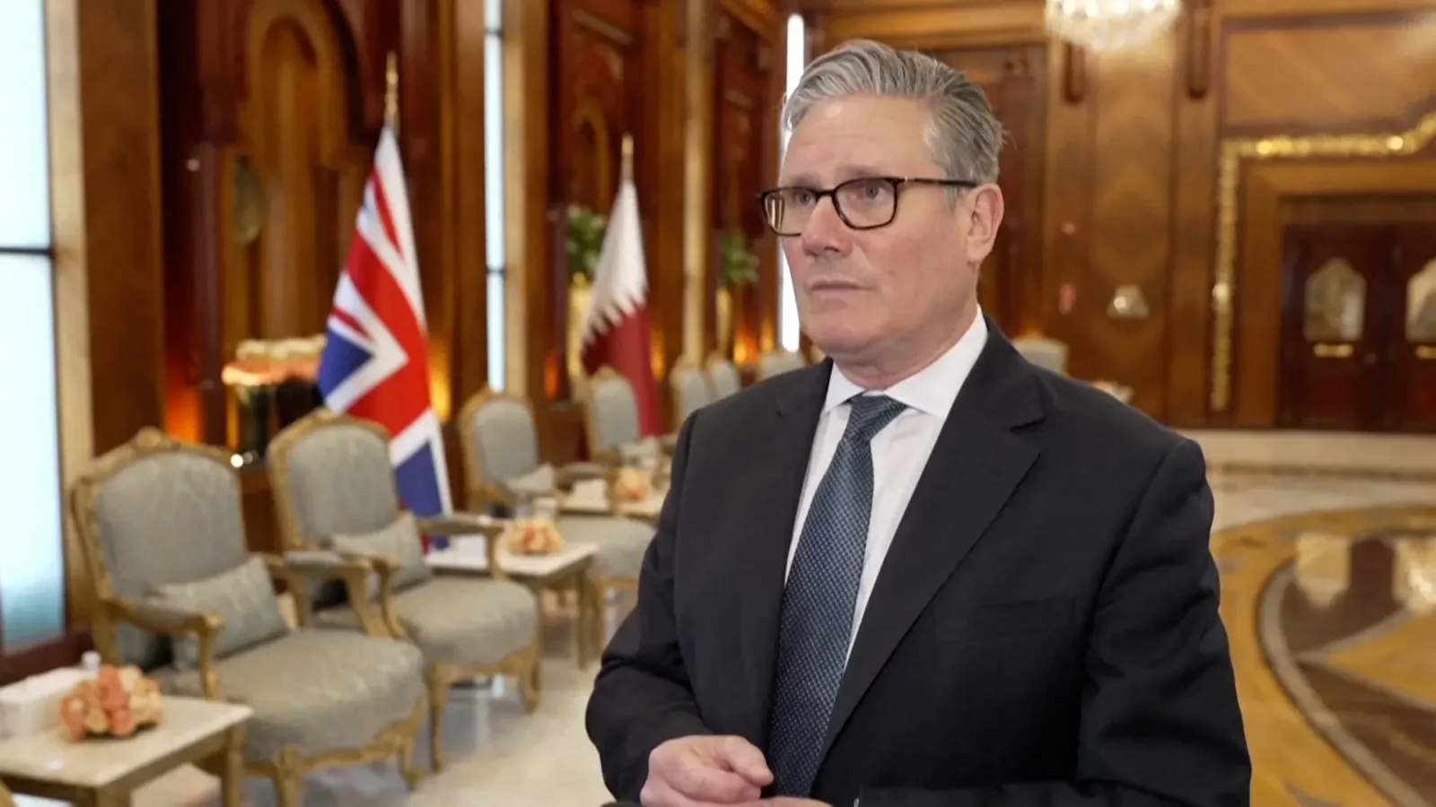 Keir Starmer discută despre securitatea navigației în Strâmtoarea Hormuz.