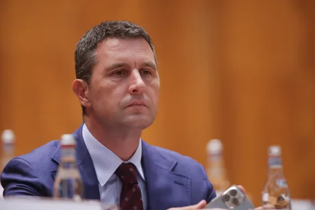 Tanczos Barna discută despre criza politică și alegerile anticipate.