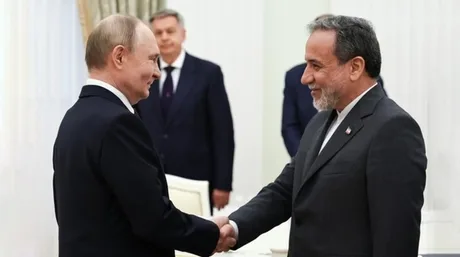 Întâlnire între liderii iranian și rus pentru discuții diplomatice.