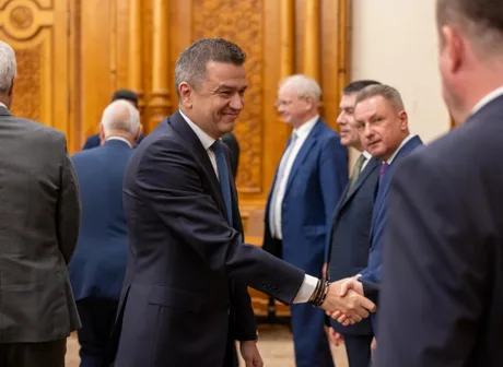 Sorin Grindeanu discutând cu ambasadorii UE despre sprijinul PSD pentru PNRR.
