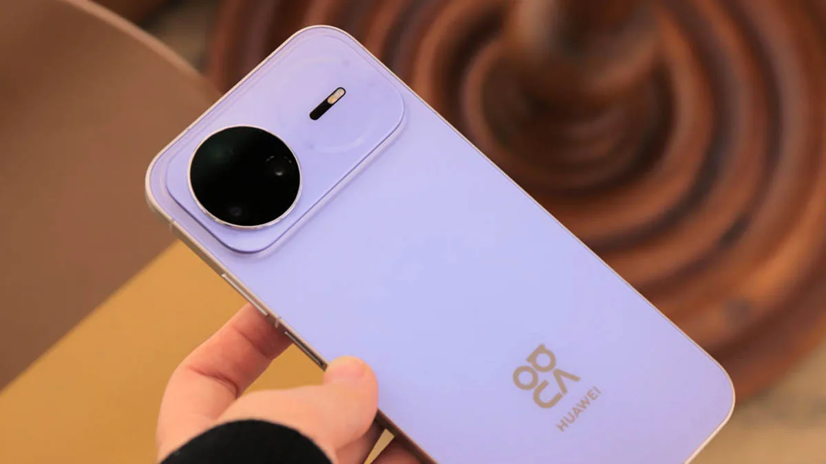 Huawei Nova 16 cu un design modern și cameră îmbunătățită.