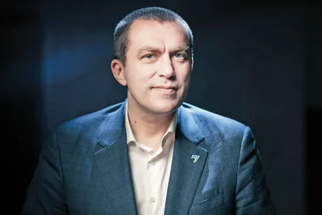 Marius Ștefan, co-fondator Autonom, discutând despre creșterea companiei.