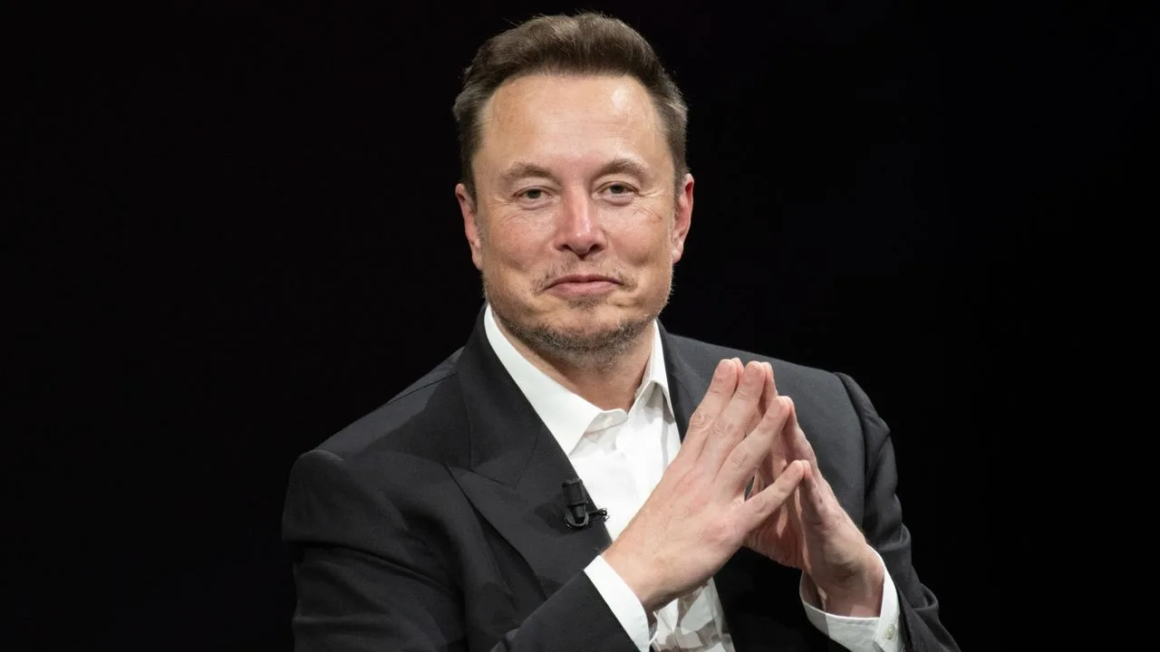 Elon Musk discutând despre dezvoltarea rapidă a proiectului Terafab.