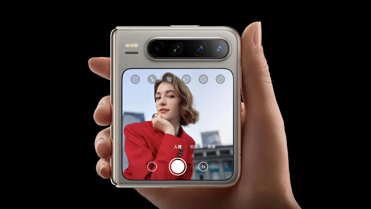 Camera smartphone-ului Huawei Pura X2, cu funcții avansate pentru selfie.