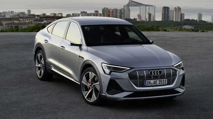 Audi E-Tron, SUV electric, rechemare din cauza problemelor la frâne.
