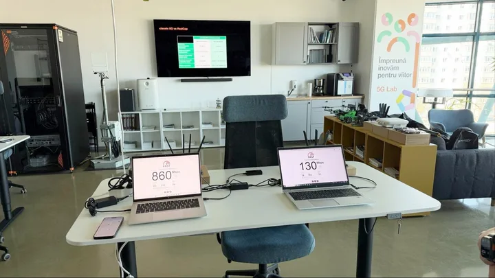 Laboratorul Orange 5G din Politehnica București, echipamente și teste 5G RedCap.