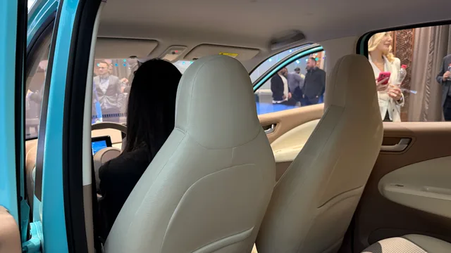 Scaunele din spate ale modelului Allview 4City.