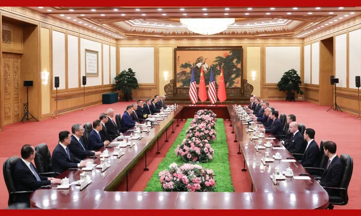 Întâlnire oficială între liderii SUA și China în Marea Sală a Poporului.