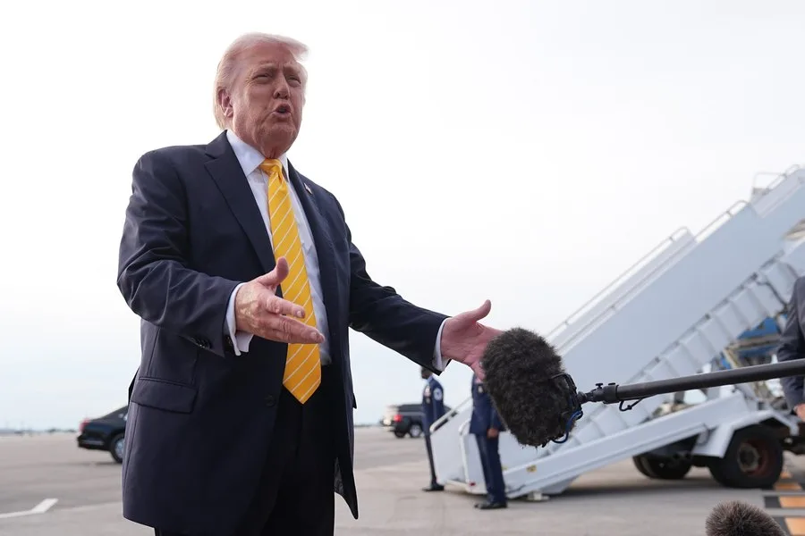 Donald Trump discută despre retragerea trupelor din Europa.