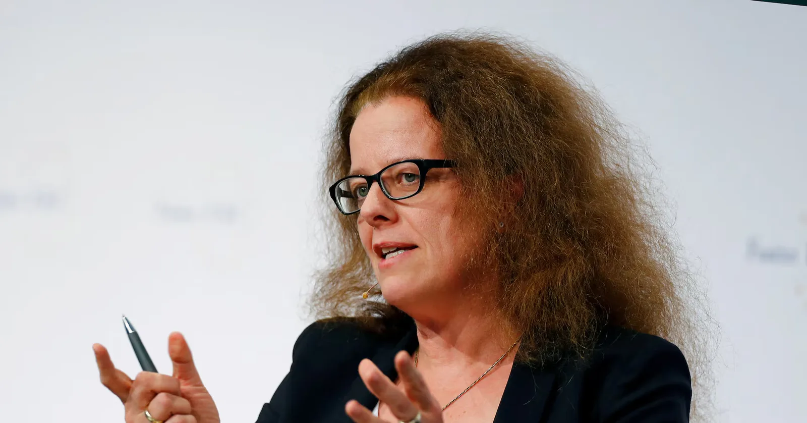 Isabel Schnabel discută despre impactul stablecoin-urilor asupra dolarului și euro.