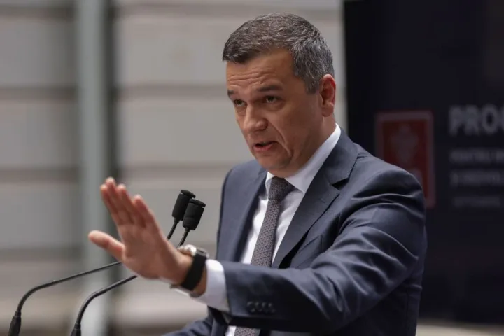 Sorin Grindeanu discutând despre moțiunea de cenzură.