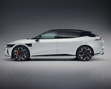 SUV-ul electric Zeekr 7GT, design modern și performanțe impresionante.