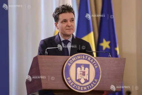 Nicușor Dan vorbește despre succesul echipelor de robotică.