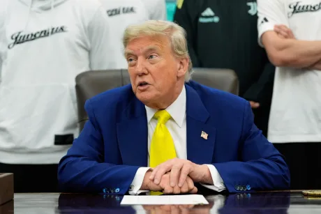 Donald Trump discutând despre negocierile cu Iranul.