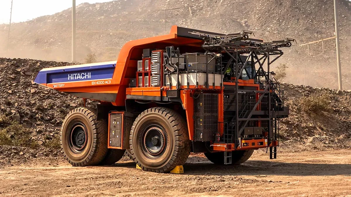 Camion minier electric Hitachi testat în condiții reale la mina din Zambia.