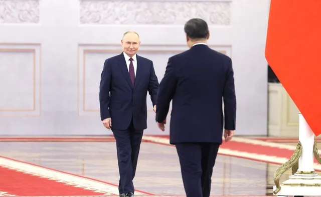Vladimir Putin și Xi Jinping se întâlnesc pentru discuții strategice în China.