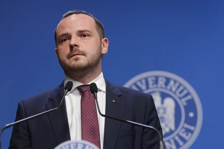 Ministrul Sănătății discutând despre problema șpăgii în spitale.