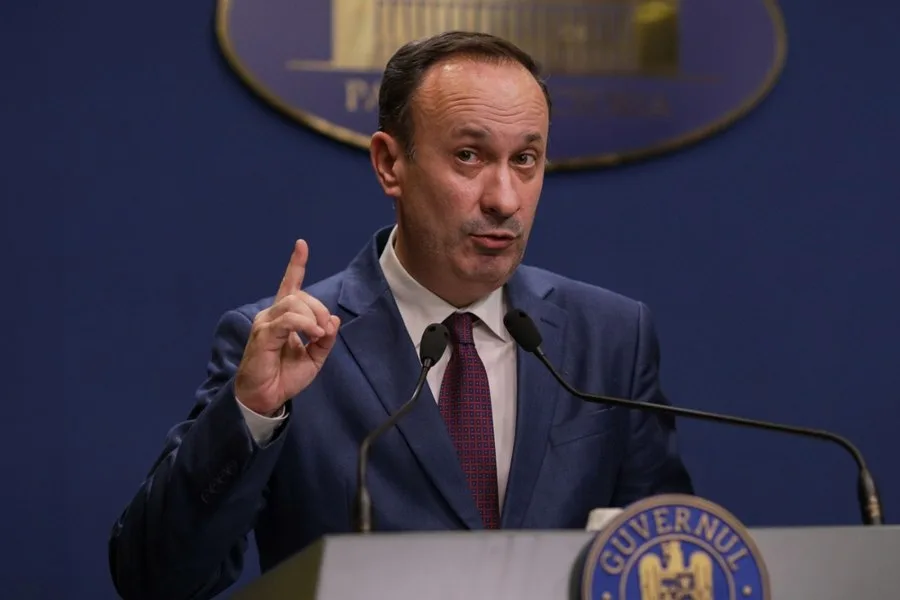 Adrian Câciu discută despre riscurile pierderii fondurilor europene.