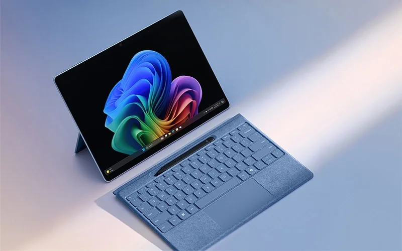 Noua generație Surface Laptop și Pro cu design modern și performanțe îmbunătățite.