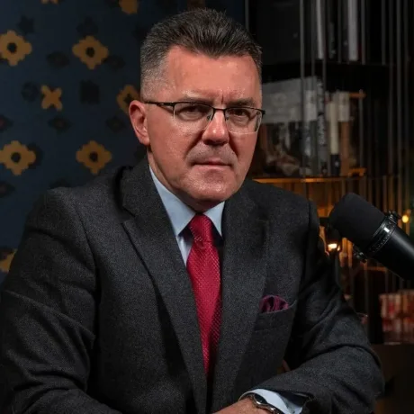 Dan Dungaciu discută despre importanța zilei de 10 Mai pentru identitatea românească.