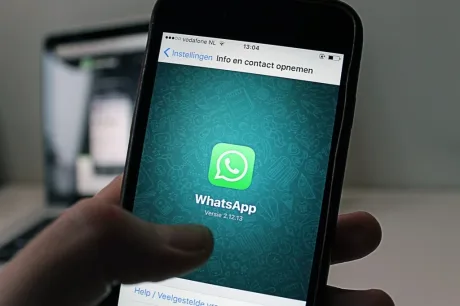 Avertisment despre înșelătoria pe WhatsApp care afectează utilizatorii din România.