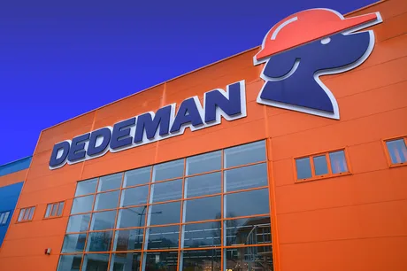 Noua identitate vizuală a Dedeman Hellas în Tavros, Grecia.