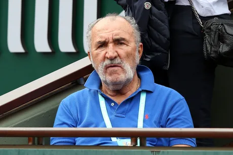 Ion Țiriac discutând despre investițiile sale în Africa.