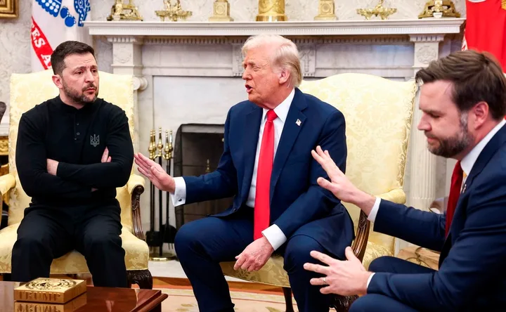 Zelenski și Trump discută despre relațiile dintre Ucraina și SUA.