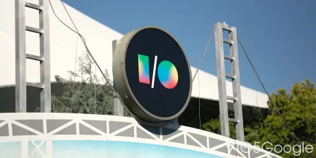 Logo-ul conferinței Google I/O pe un fundal senin.