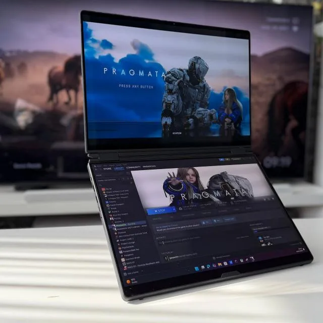 Laptop performant cu două ecrane OLED pentru gaming și creativitate.