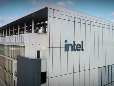 Clădirea Intel, simbol al inovației în producția de cipuri.