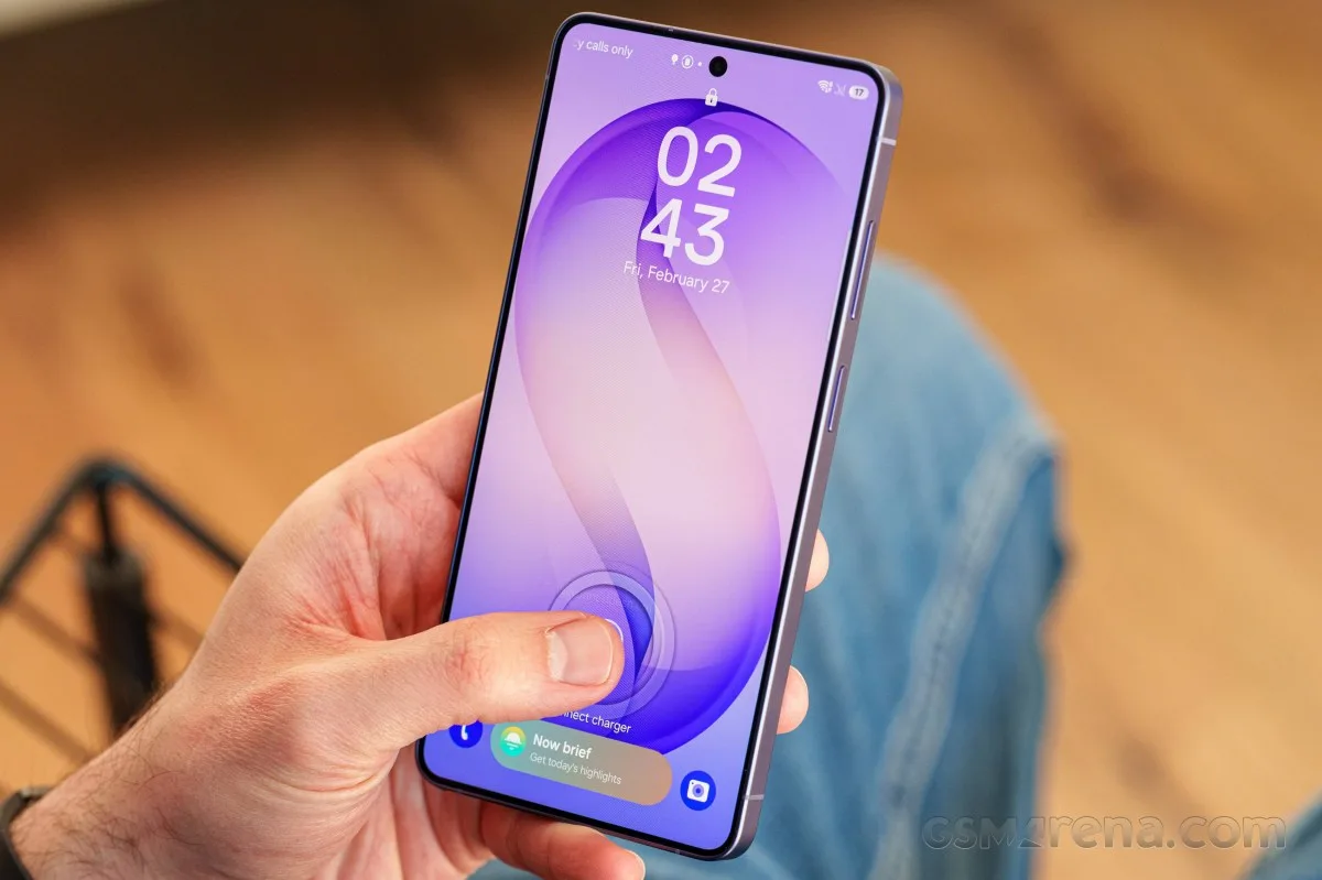 Samsung va crește prețurile telefoanelor din cauza costurilor mai mari la RAM.