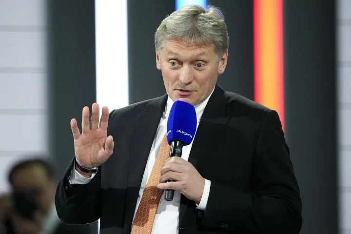 Dmitri Peskov discutând despre declarațiile lituaniene.
