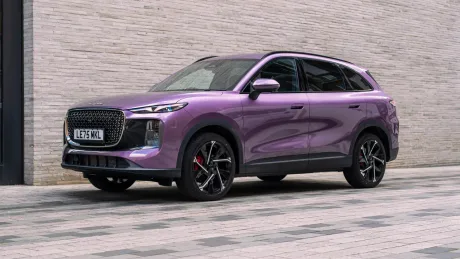 SUV-ul hibrid Lepas L6, cu un design modern și elegant, pregătit pentru Marea Britanie.