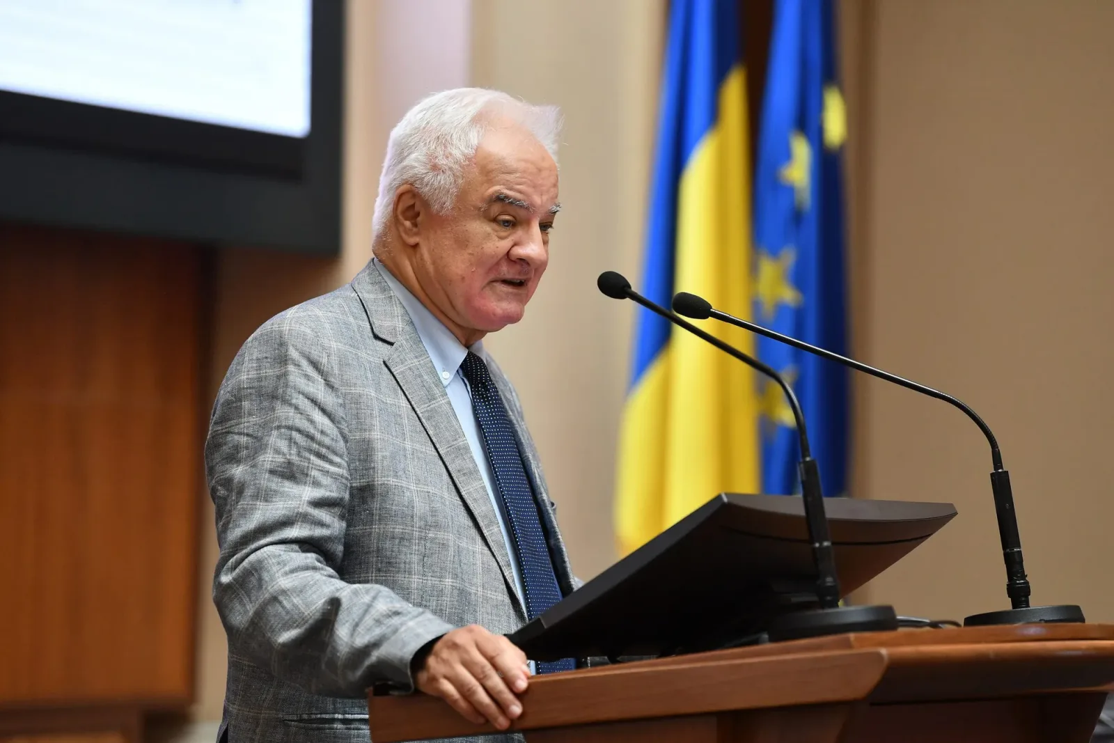 Eugen Rădulescu discută despre impactul inflației în România.