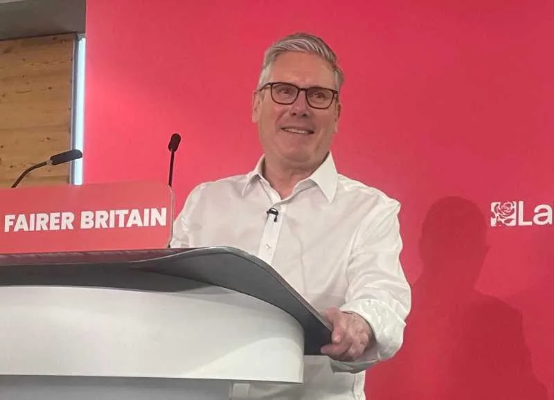 Keir Starmer susține o apropiere mai strânsă de Uniunea Europeană.