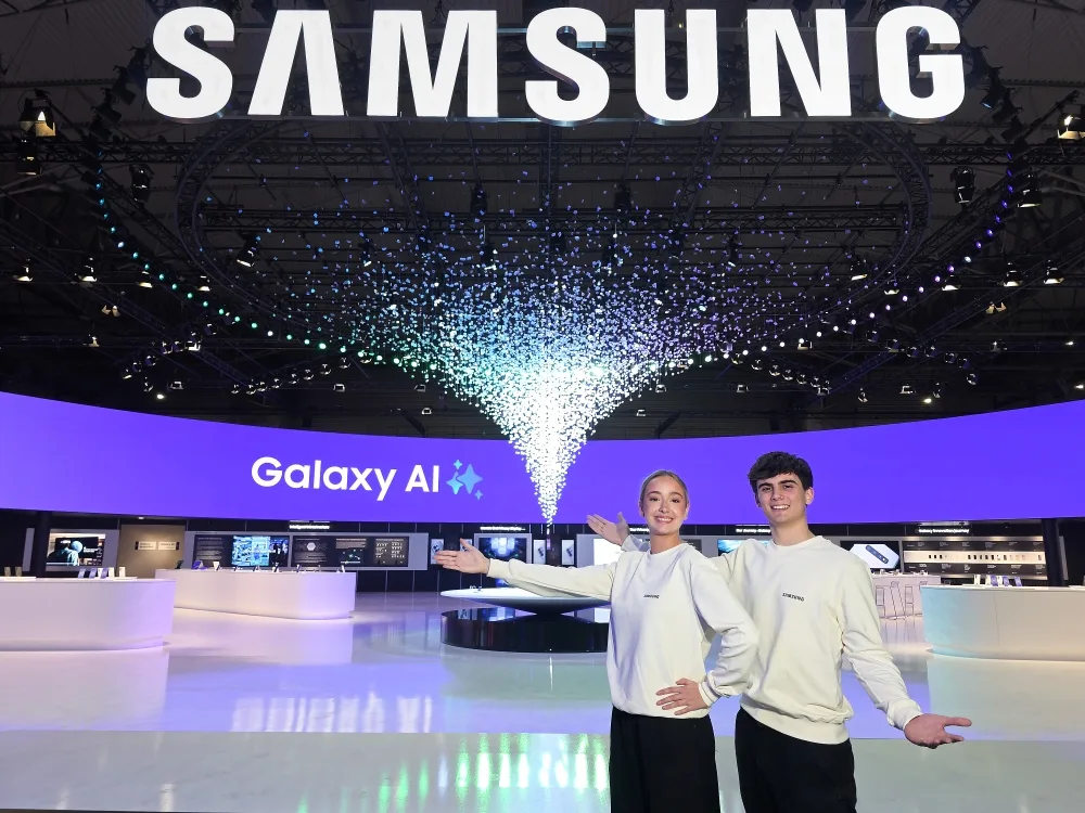 Standul Samsung la MWC 2026 cu tehnologia Galaxy AI.