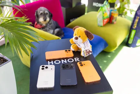 Noua serie HONOR 600, smartphone-uri cu AI și funcții foto avansate.