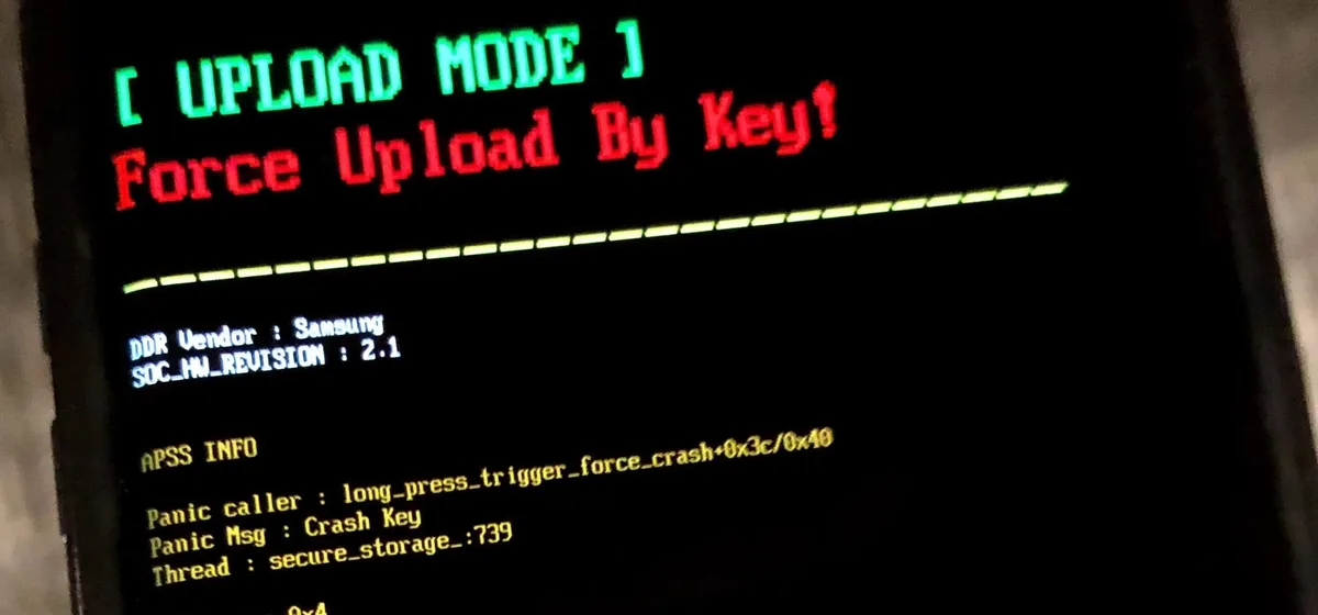 Ecran de eroare pe un telefon Samsung, fără modul Download.