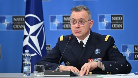 Comandantul Pierre Vandier discutând despre achiziția NATO de tehnologie militară.