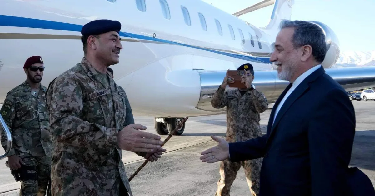 Negocieri de pace între lideri militari și diplomatici în contextul conflictului din Liban.