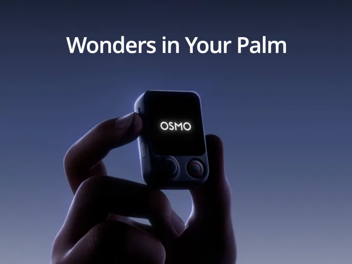 Dispozitiv compact Osmo Mobile 8P, pregătit pentru lansare.