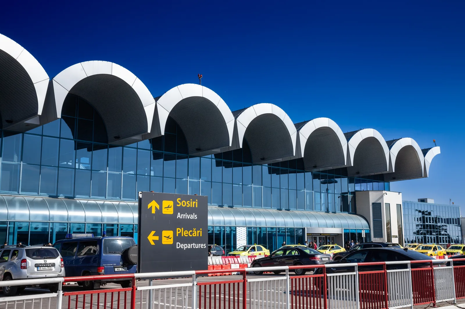 Aeroportul Henri Coandă va beneficia de echipamente moderne pentru pasageri.