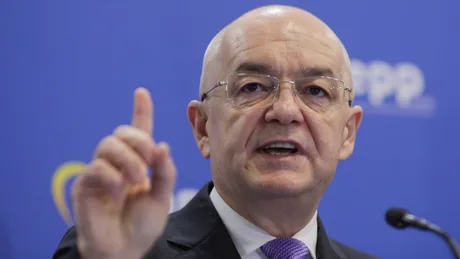 Emil Boc discută despre criza politică și impactul asupra României.