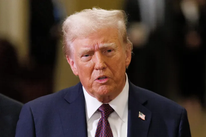 Donald Trump anunță salvarea unui pilot american din Iran.